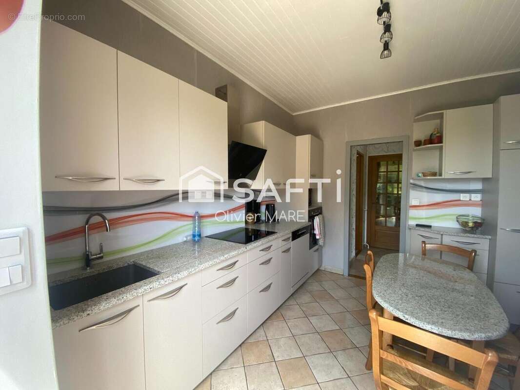 Maison 126 m² à Montilly-Sur-Noireau  - photo 4