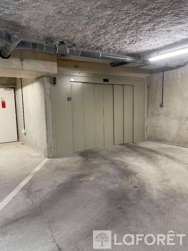 Parking à VINCENNES