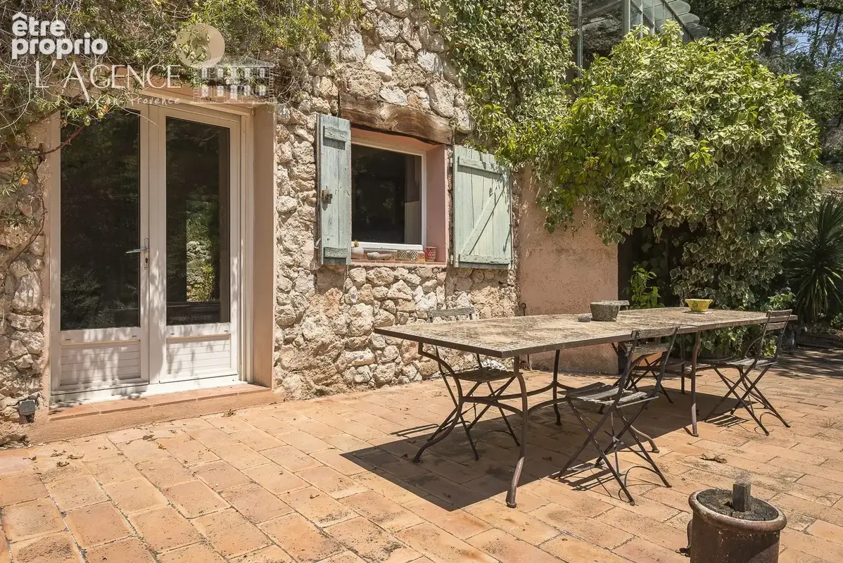 Maison 5 pièces 160 m² à vendre à Aix-En-Provence (13100) - photo 2