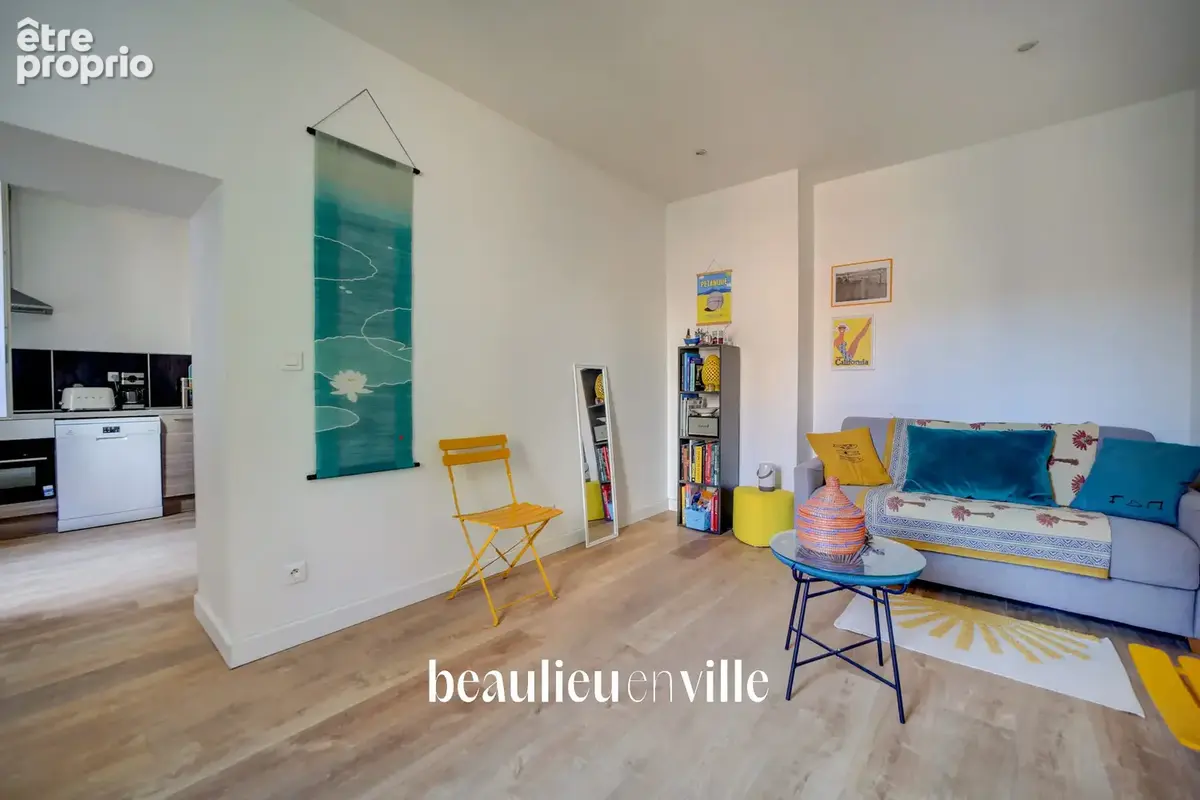T2 40m2 - parfait etat - coeur de ville - proche port et plages - 179 000€ - photo 5