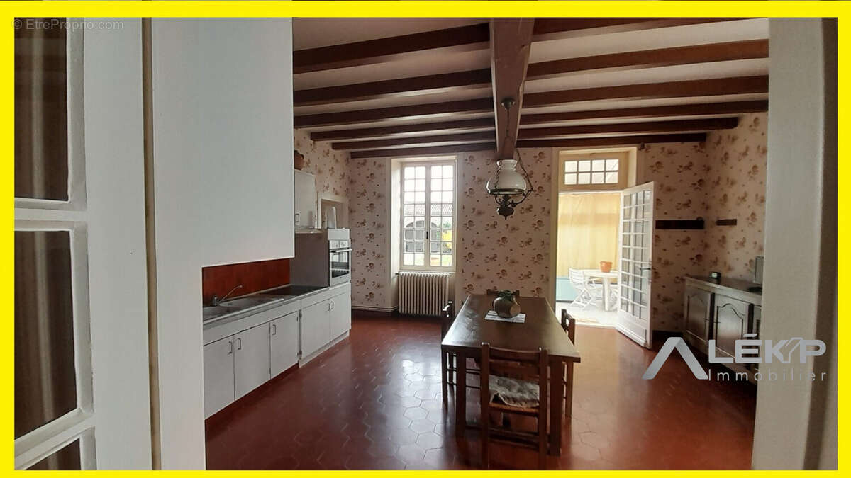 Maison à SAINT-SULPICE-DE-COGNAC