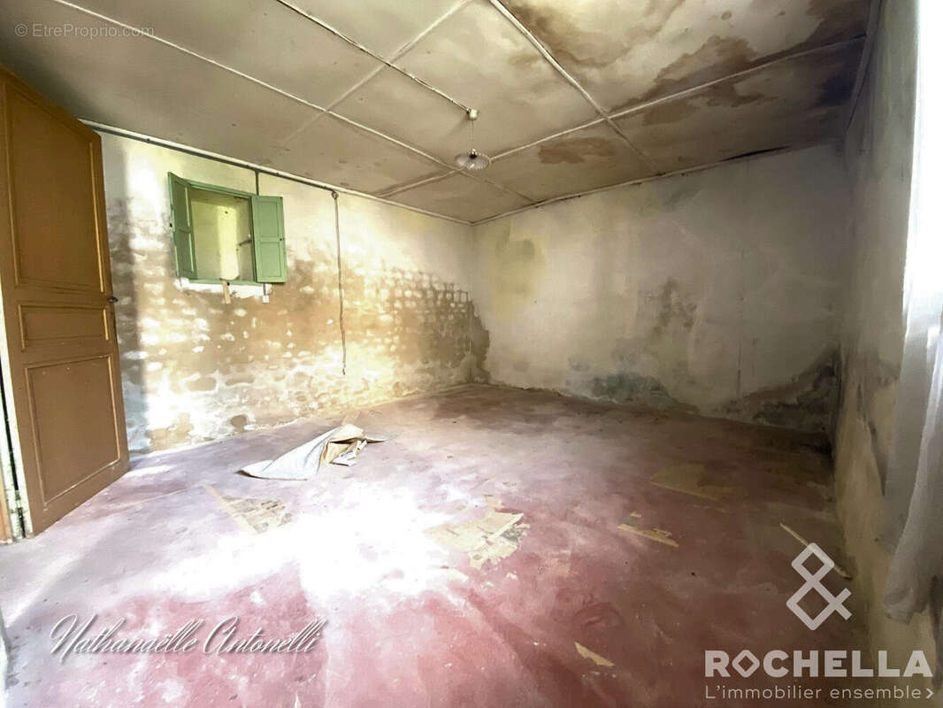 Maison à ASNIERES-LA-GIRAUD