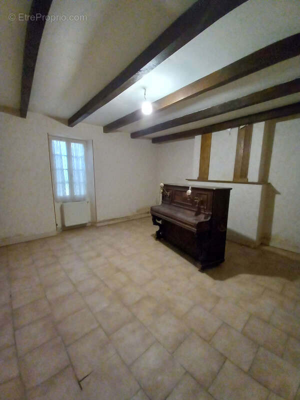 Maison à AUGNAX