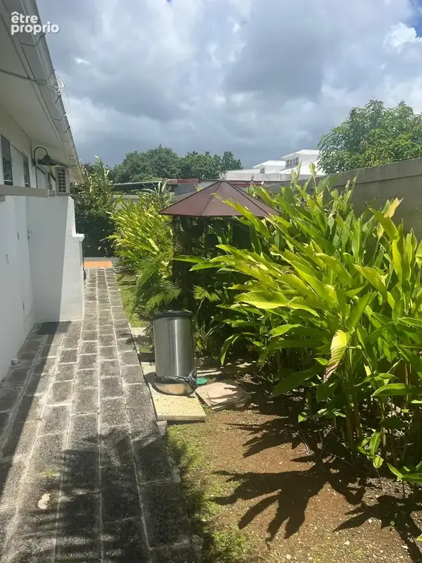 Maison individuelle T6 avec dépendances   La Jaille, Baie-Mahault (97122) - photo 15