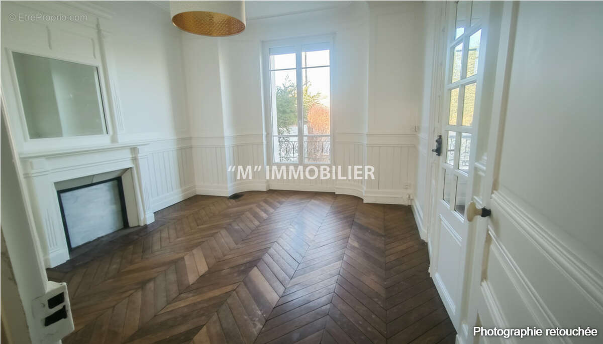 Maison à ROMENY-SUR-MARNE