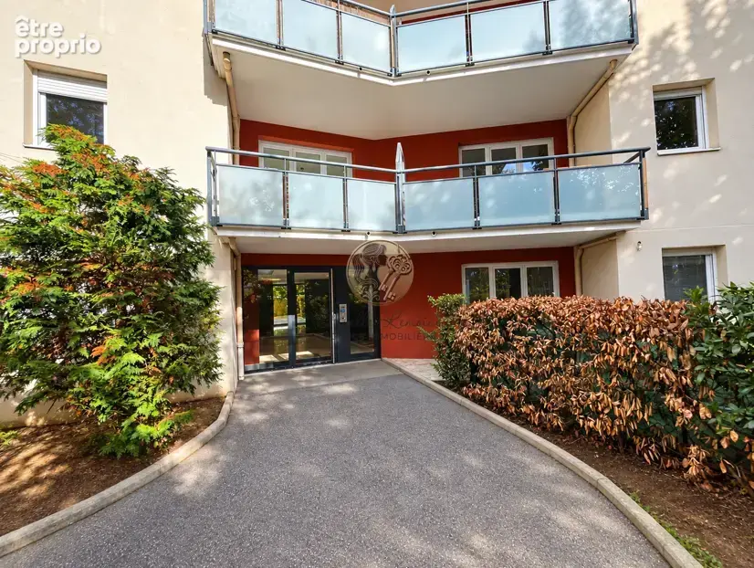 Francheville   magnifique t2 en rez-de-jardin avec terrasse de 15 m2, loggia, garage et cave - photo 17