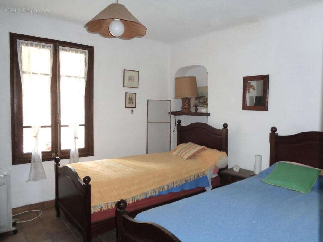   - Maison à LA MOTTE