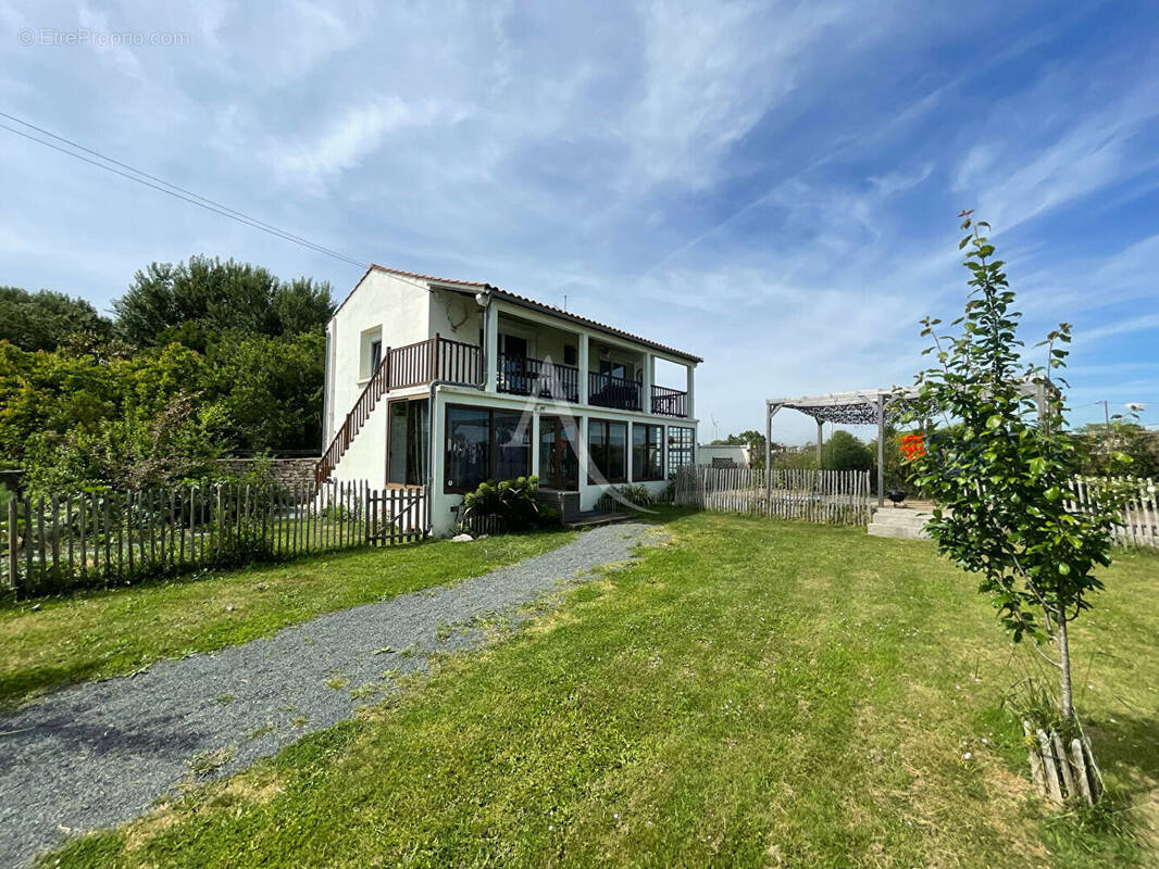 Maison à LONGEVILLE-SUR-MER