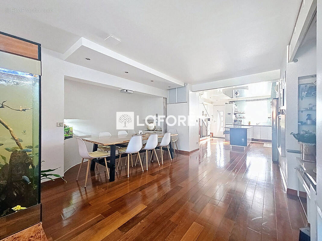 Maison à SARTROUVILLE