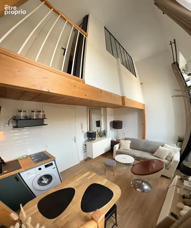 Appartement Nice centre  1 pièce avec mezzanine  secteur coulée verte - photo 3