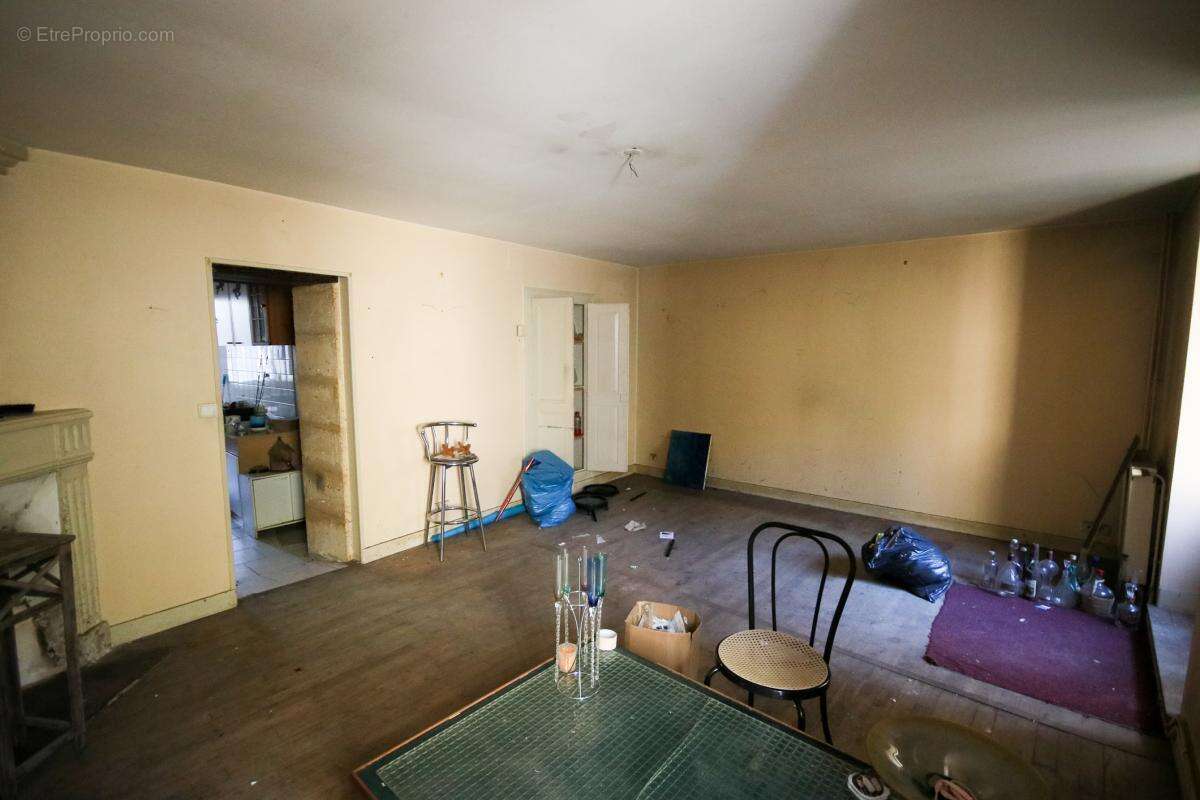 Appartement à GOND-PONTOUVRE