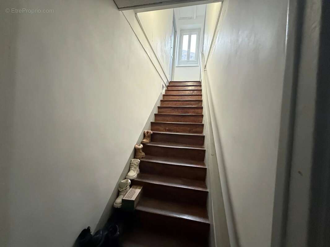 Appartement à MONTREDON-LABESSONNIE