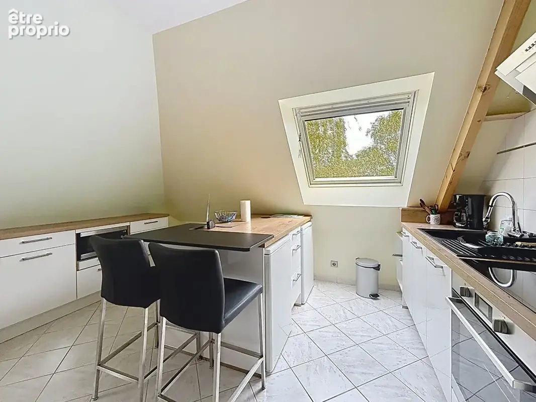 2 pièces - à vendre -  garage - quartier Mermoz/La Courrouze - photo 3