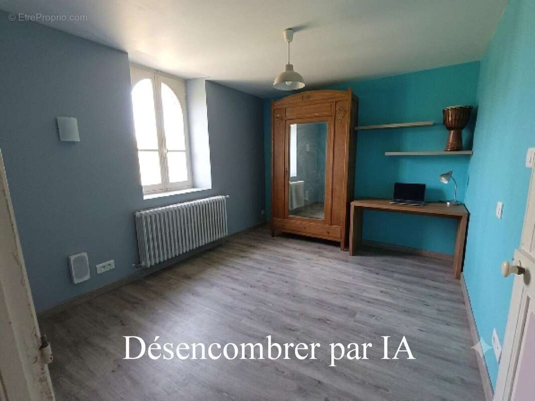 Photo 3