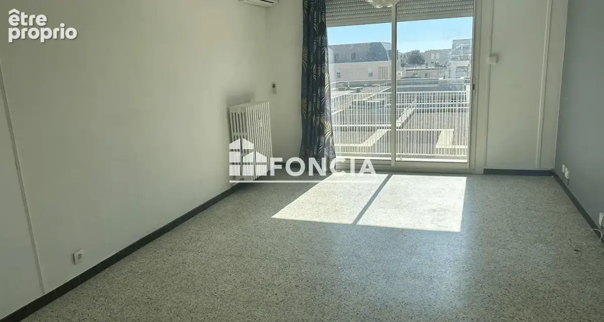Polygone - Idéal premier achat : T1 Balcon vue dégagée avec cave et parking à Béziers - photo 3
