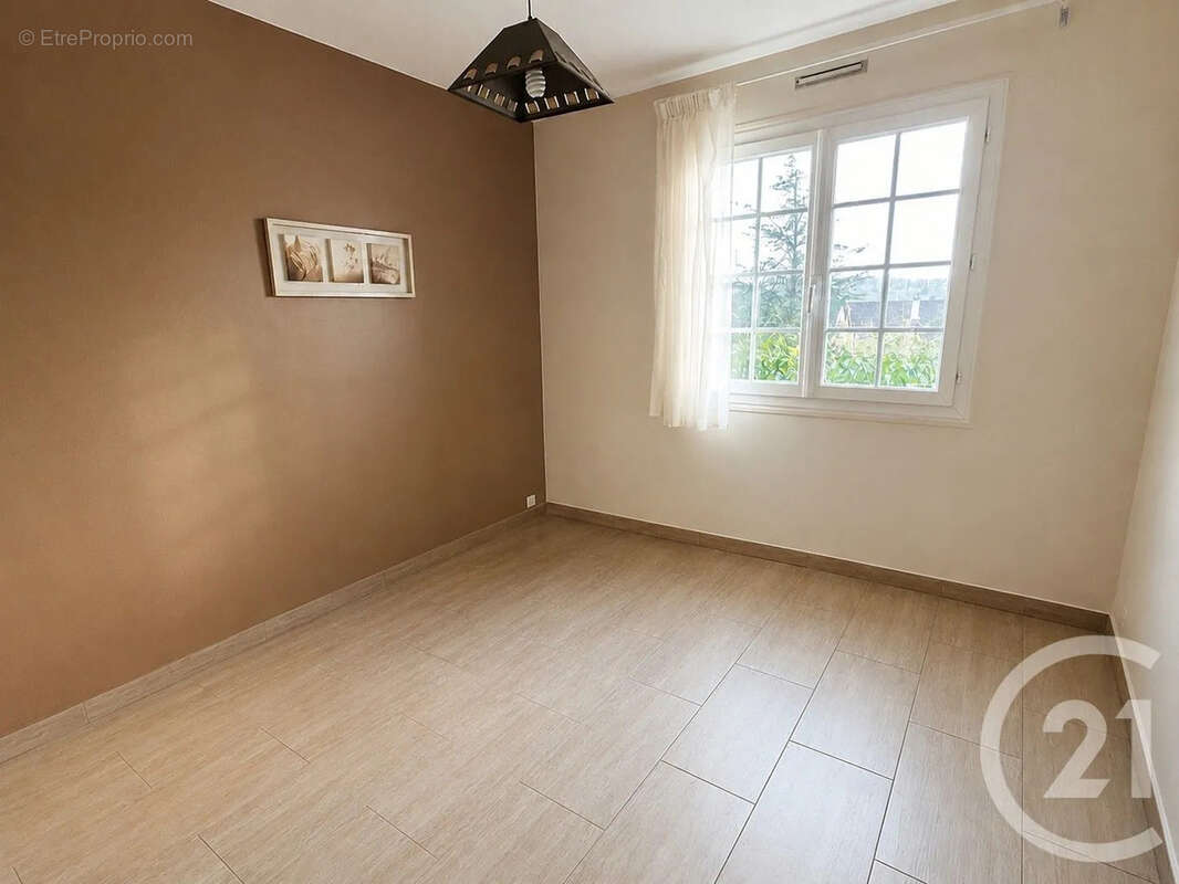 Maison 84 m² à Dampmart  - photo 7