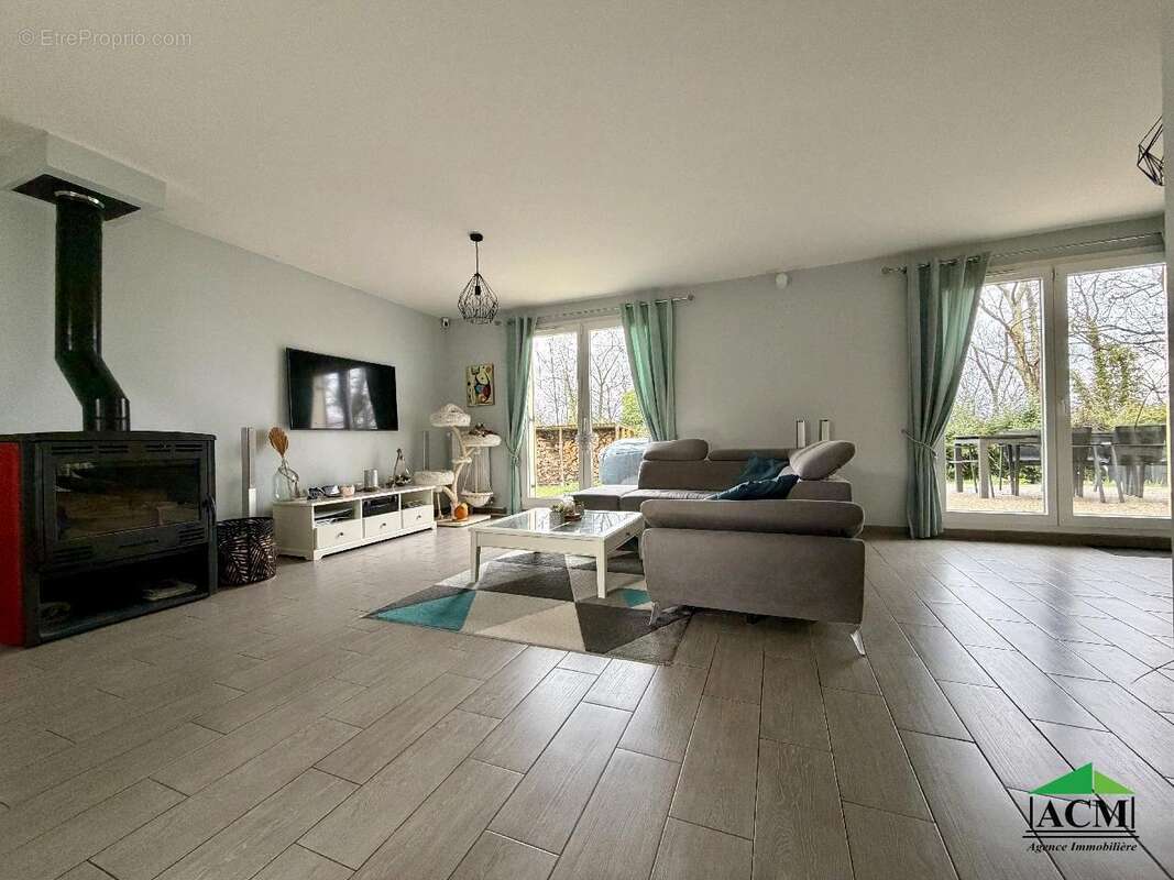 Maison à MERY-SUR-OISE