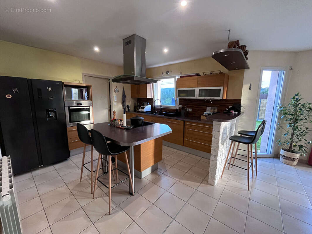 Maison à MINIAC-MORVAN