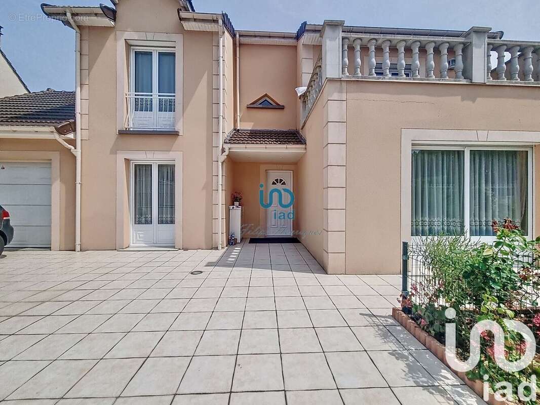 Photo 2 - Maison à CHELLES