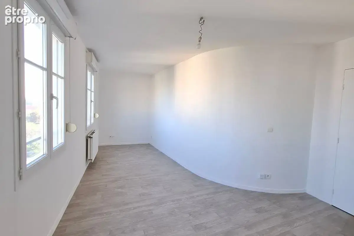 T2 de 43,95 m² à Lyon 69008, Jean XXIII à partir de 119 900 € - photo 3