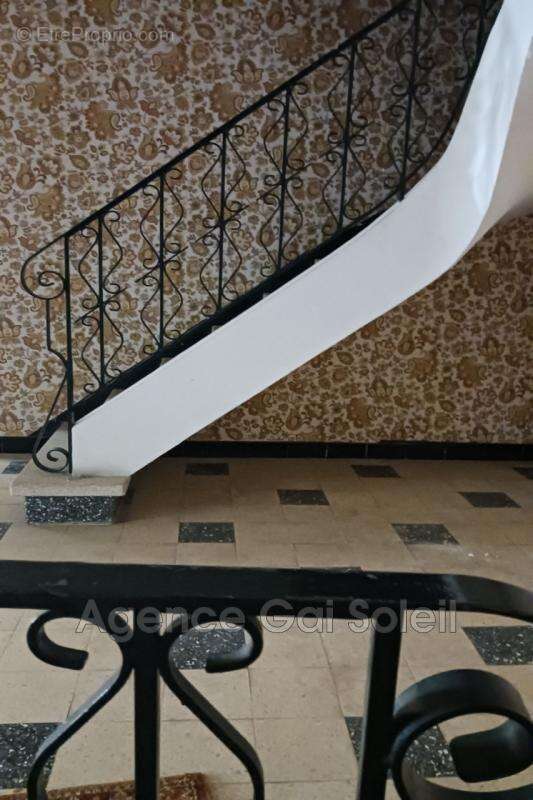 Maison à NISSAN-LEZ-ENSERUNE