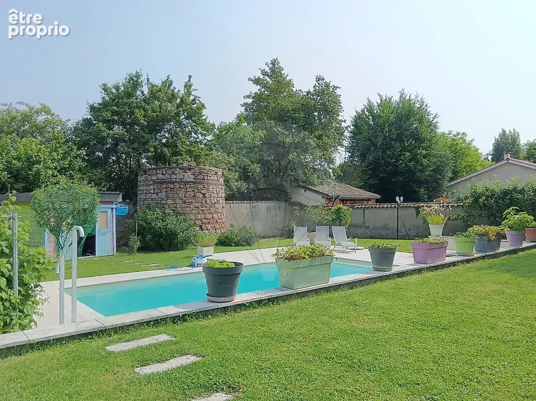 Photo Maison à Charentay au prix de 730 000€