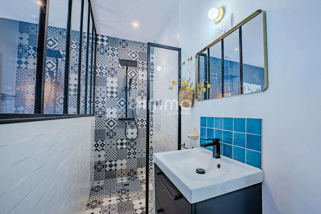 Maison en pierre de plain-pied entièrement rénovée - photo 7