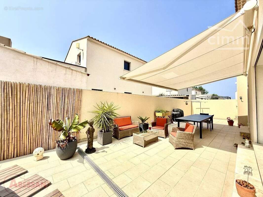 Maison à PORT-SAINT-LOUIS-DU-RHONE