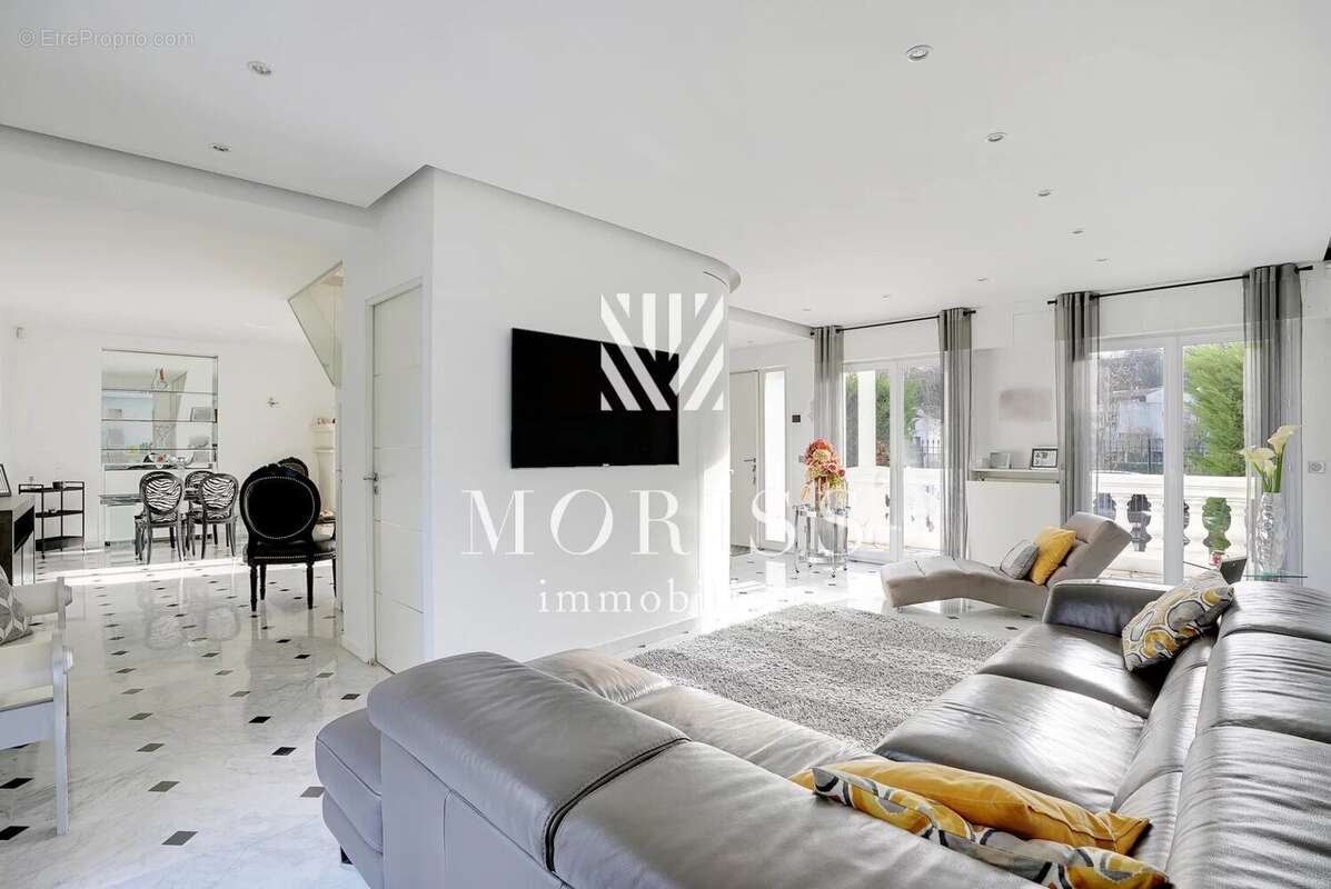 Maison à LE PERREUX-SUR-MARNE