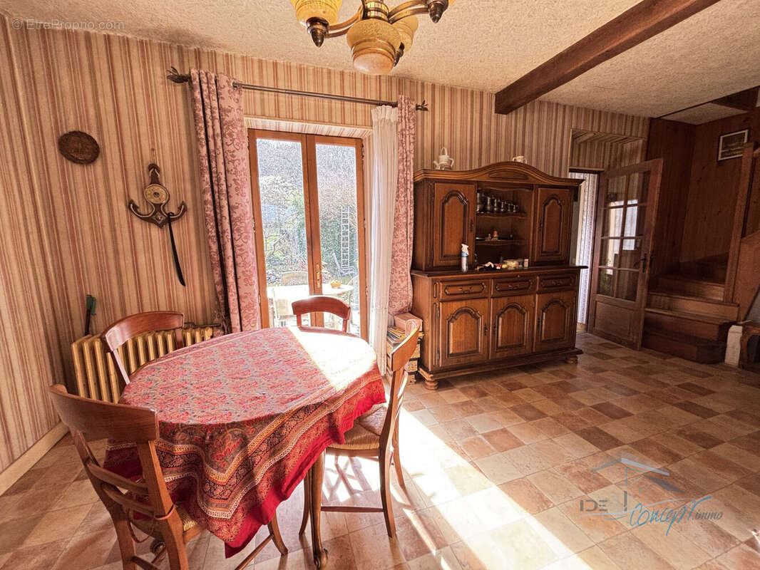Maison à JANVILLE-SUR-JUINE