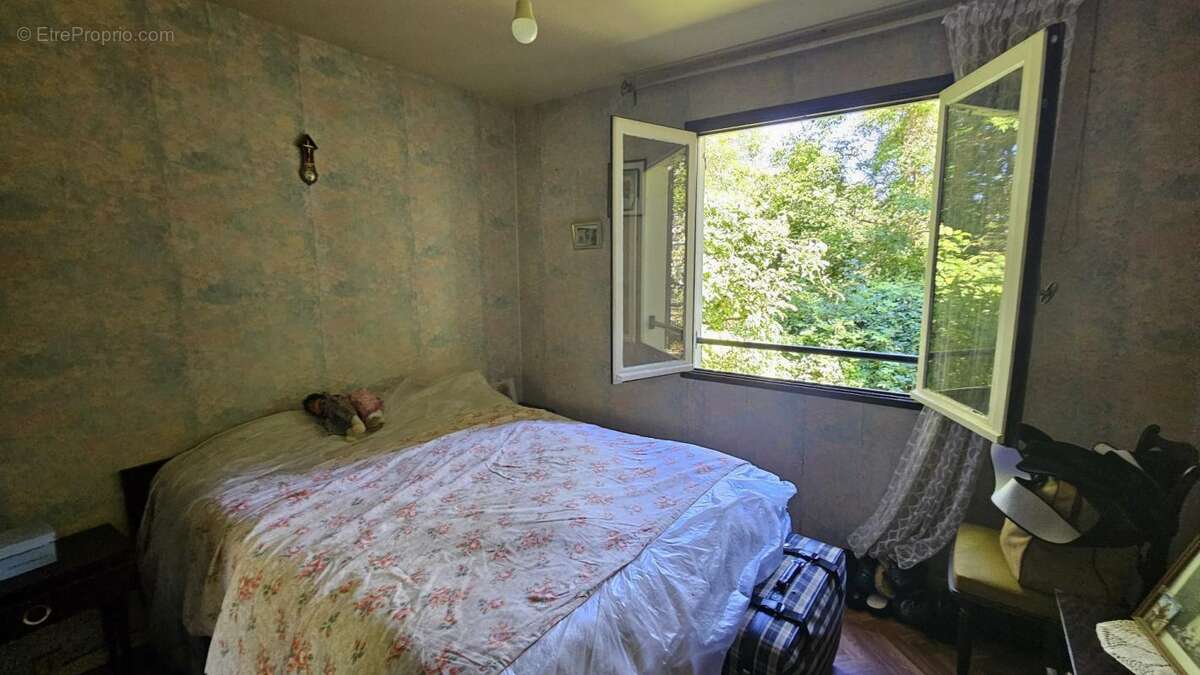Maison 91 m² à Villeneuve-De-Riviere  - photo 5