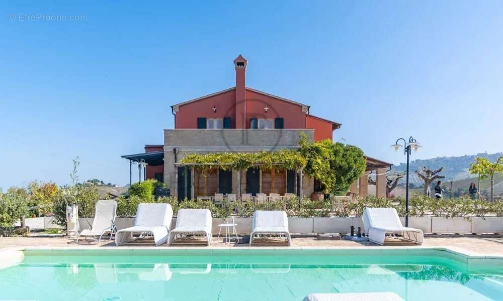 Maison à CLERMONT-FERRAND