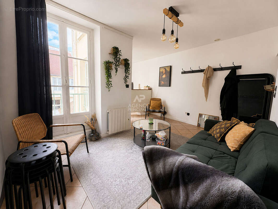 Bureaux / Local commercial de 46 m² ? Centre-ville - photo 2
