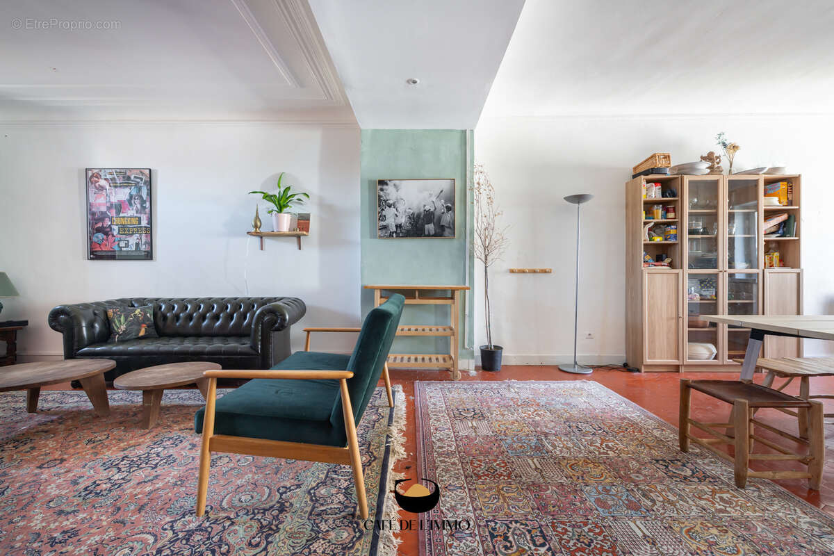 Appartement à MARSEILLE-1E