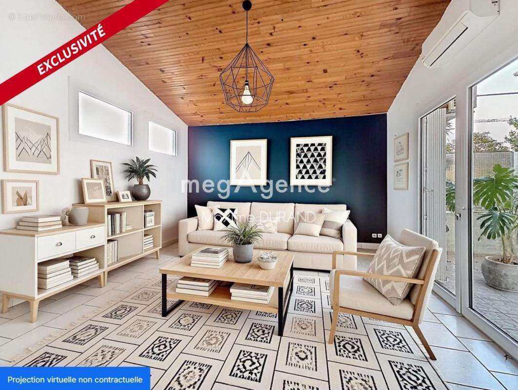 Appartement à TREMENTINES