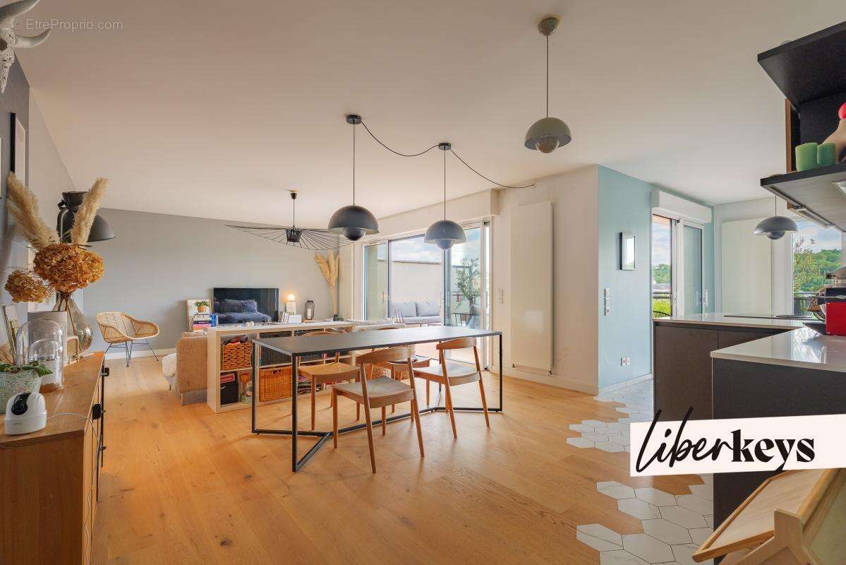 Appartement à SAINT-MAUR-DES-FOSSES