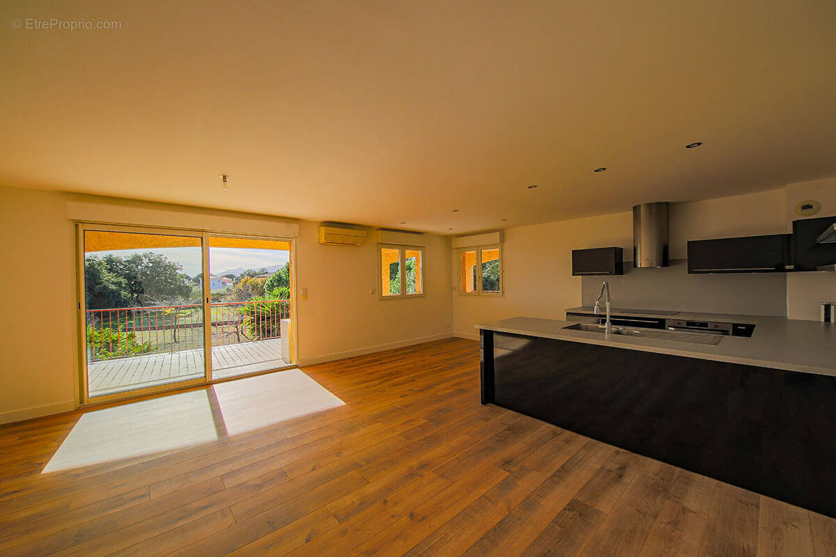 Appartement à BORGO