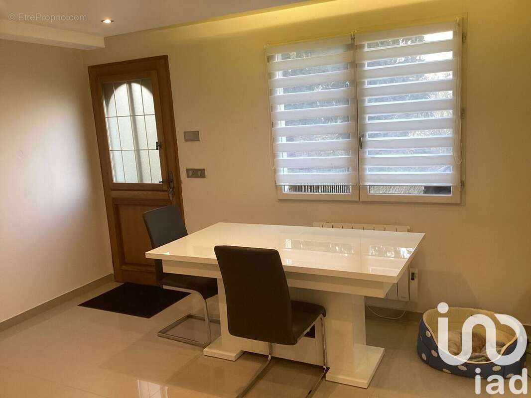 Photo 2 - Maison à CHESSY