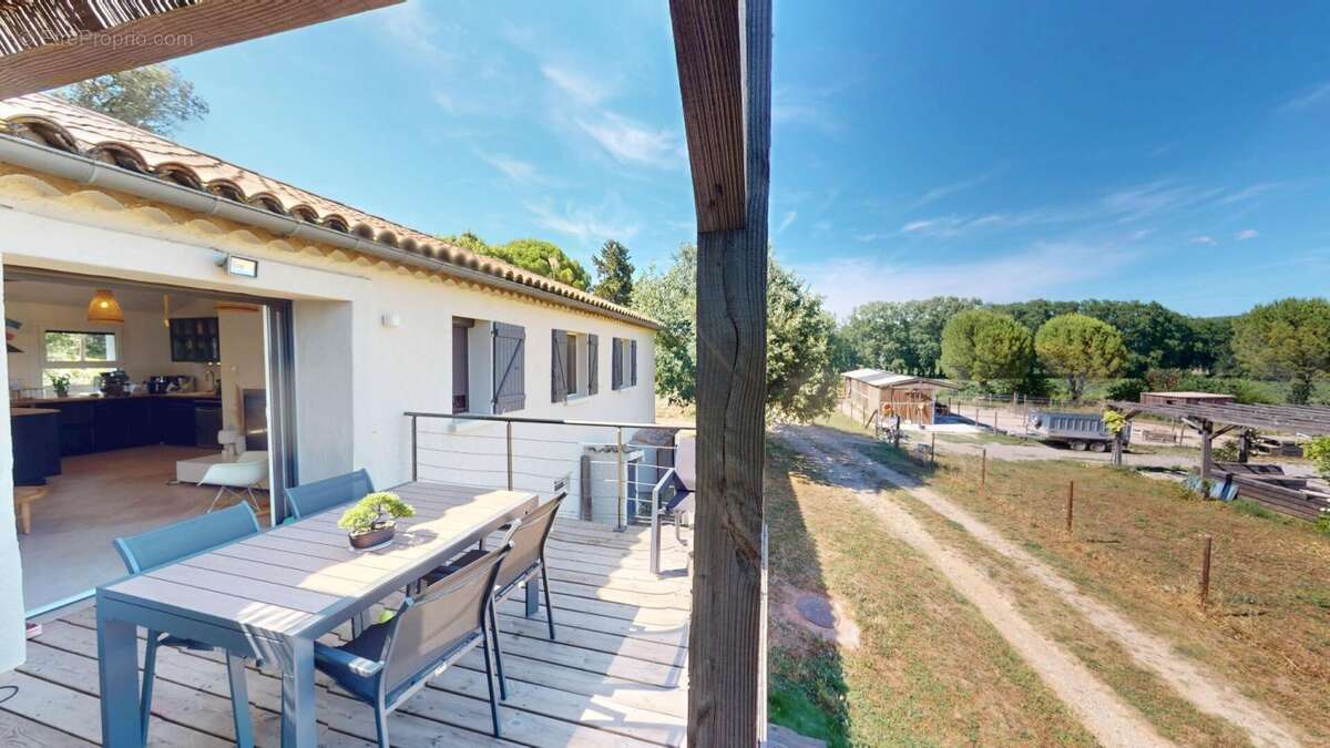 Maison à LA MOTTE