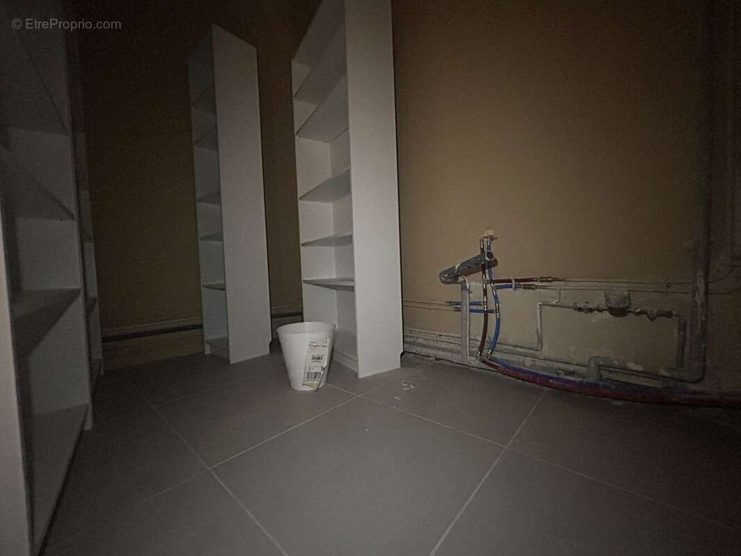 Commerce à VILLEURBANNE