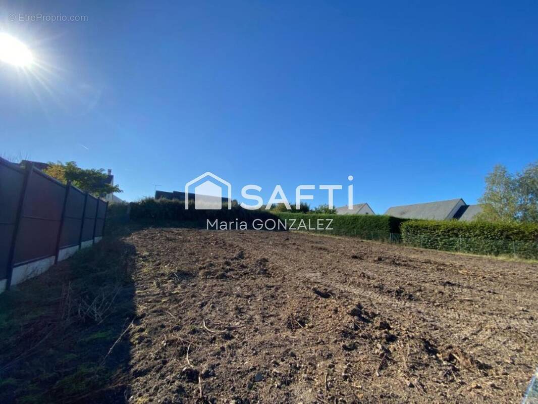 Photo 1 - Terrain à MONTBAZON