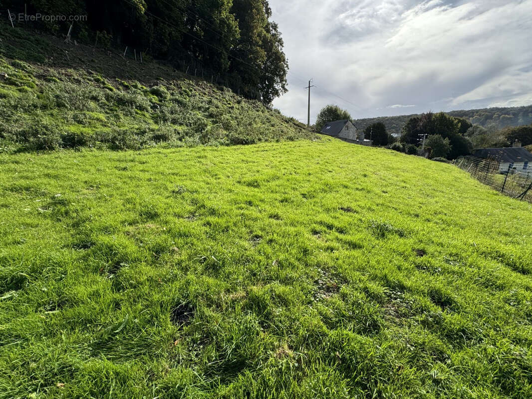 Terrain à FIQUEFLEUR-EQUAINVILLE