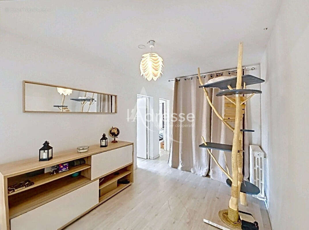 Appartement à OZOIR-LA-FERRIERE