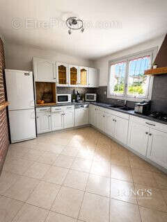 Maison 98 m² à Massieu  - photo 3