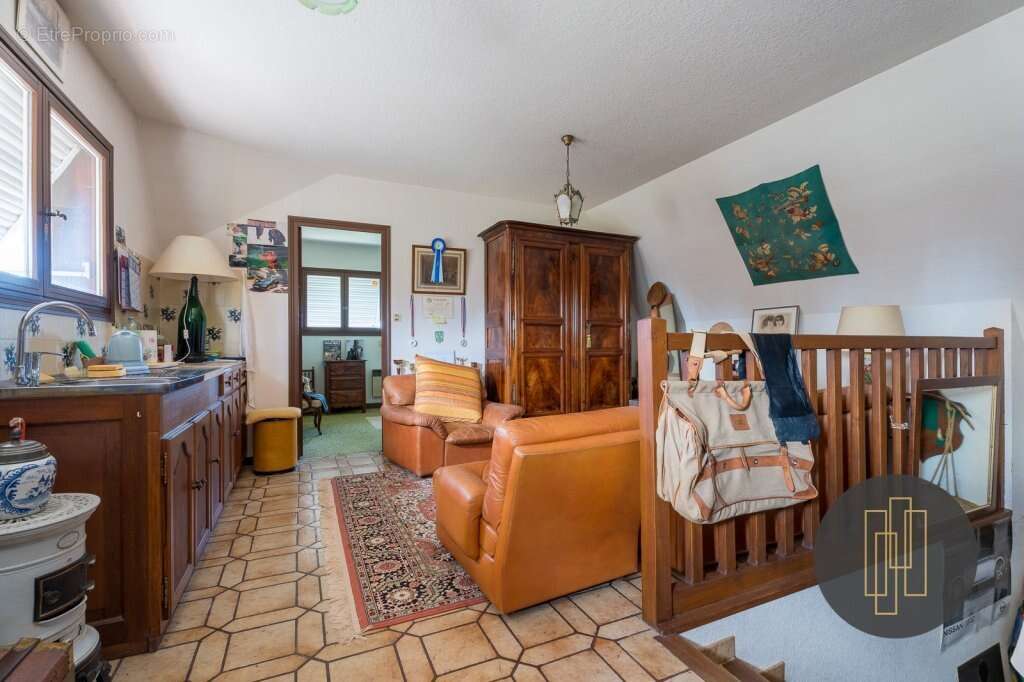 Maison à SAINT-DIDIER-SUR-CHALARONNE