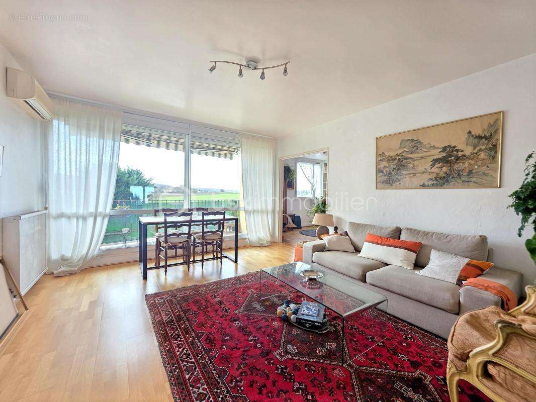 Appartement à BALLAINVILLIERS