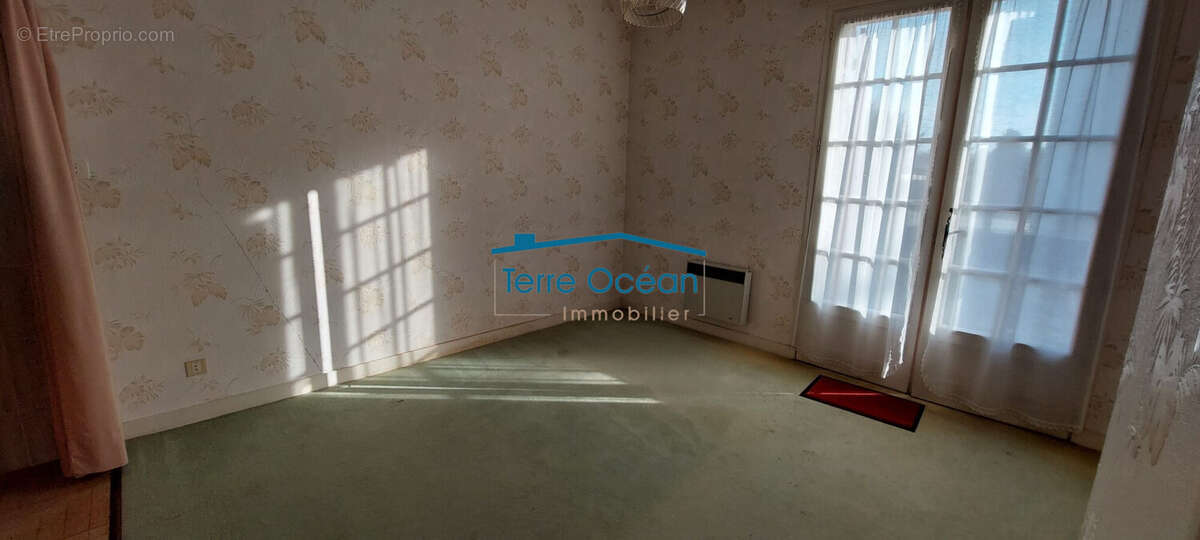 Maison à PONT-L'ABBE-D'ARNOULT