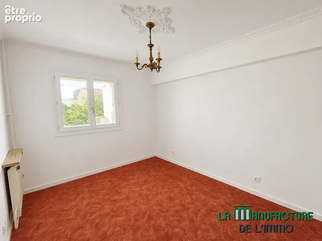 Appartement de caractere type F3 de 65,91 m2 carrez avec balcon, garage et cave / prox. centre-ville / ideal p - photo 3