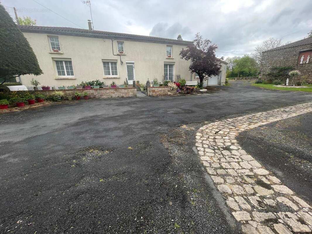 Photo 3 - Maison à SAINT-LAURENT-SUR-SEVRE