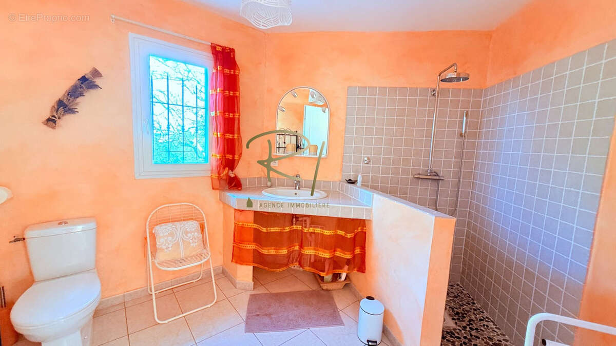 Barjac - Villa d’exception avec piscine à débordement - photo 18